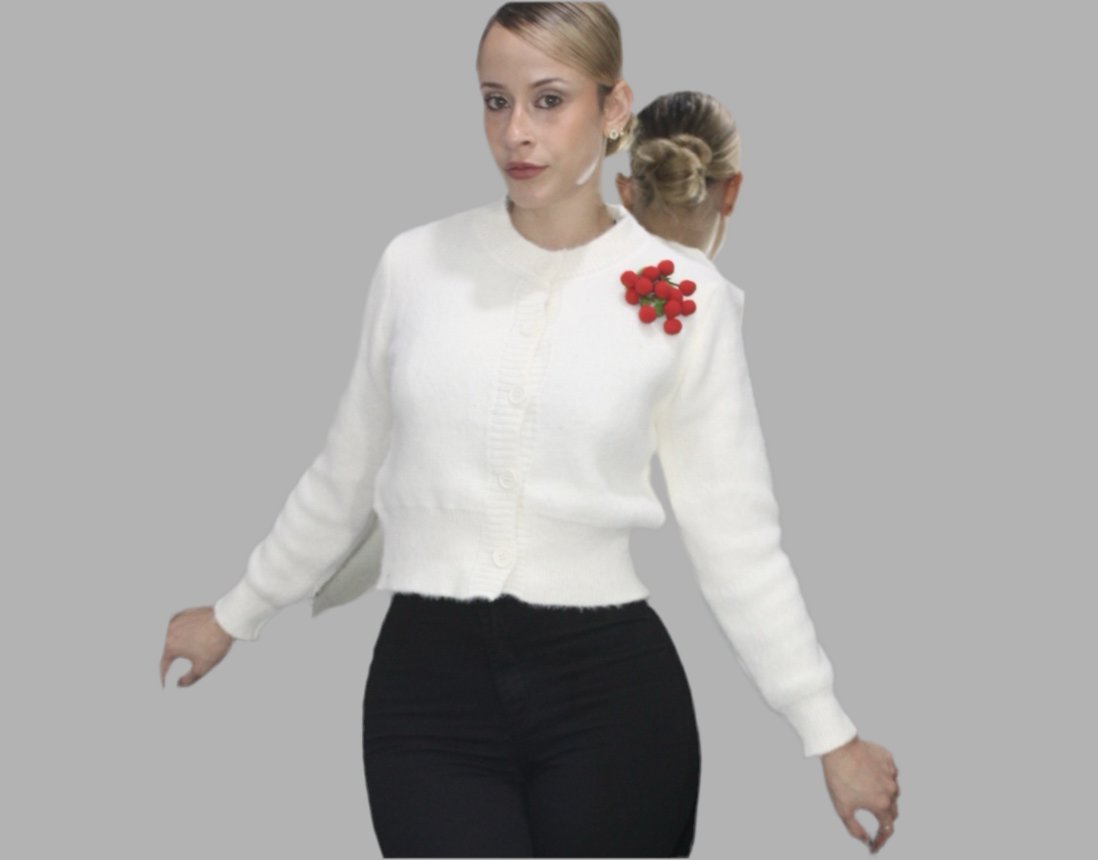 Soft knit sweater whit 3D floral details